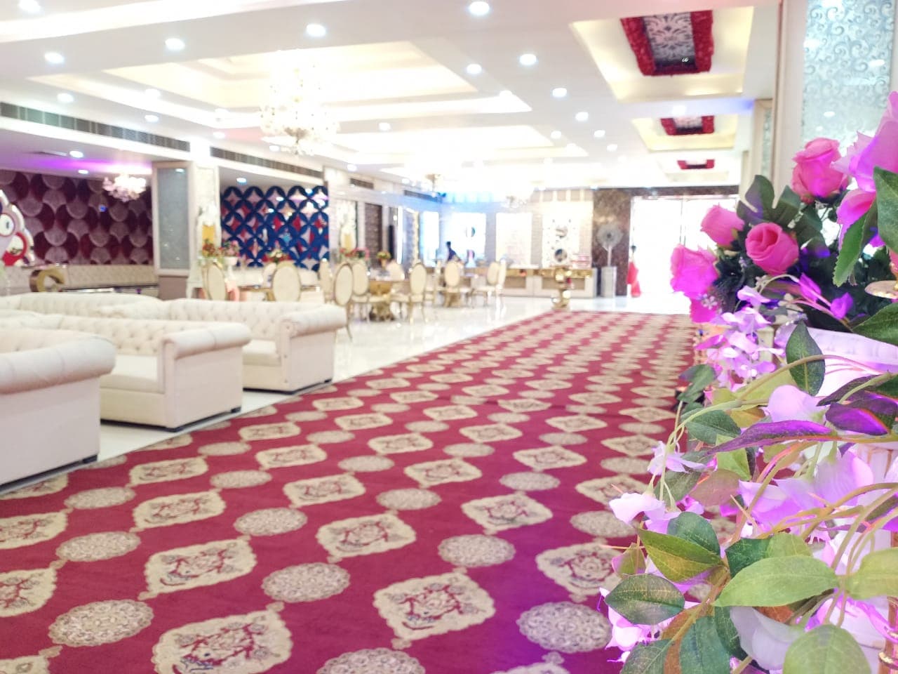 Hotel scroll photo 3