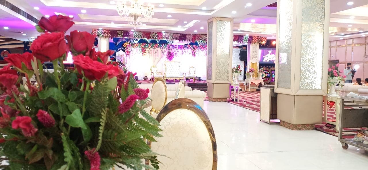 Premium banquet seating for wedding